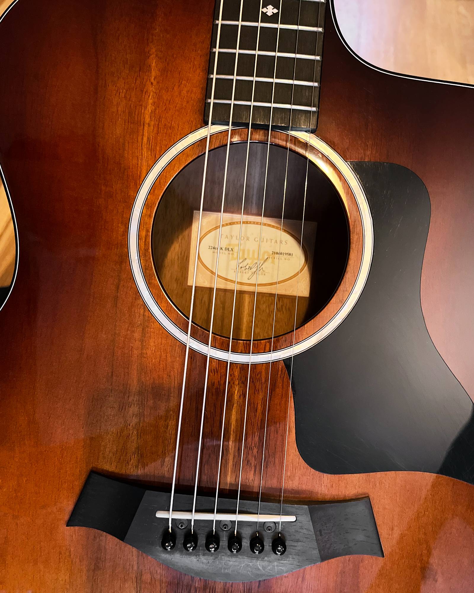 Taylor Acoustic Body